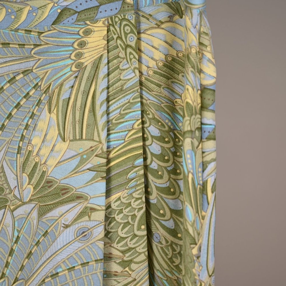 Feather Print Wrap Skirt in soft colours - 15.75" Waist - Size S/M - Picture 3 of 3